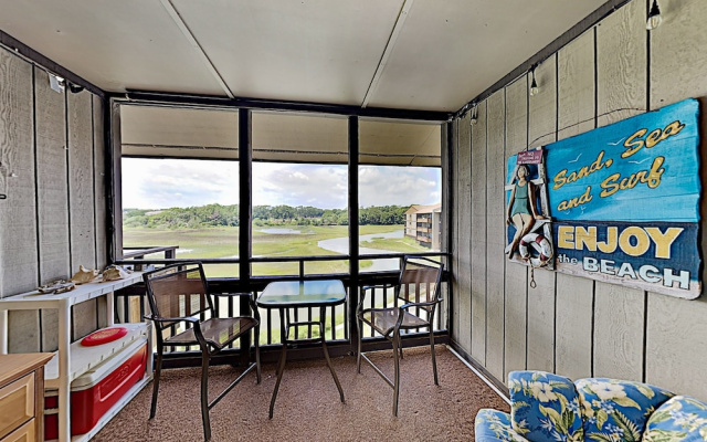 photo 3 of New Listing! Mariners Cove By The Beach 2 Bedroom Condo