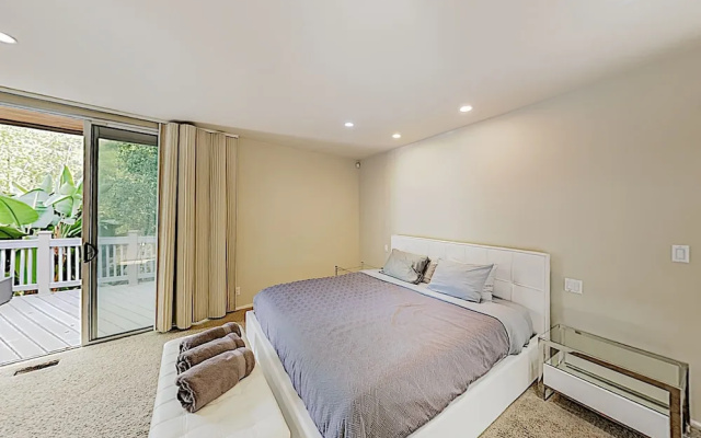 photo 5 of New Listing! Modern Canyon W/ Lush Patio 2 Bedroom Home