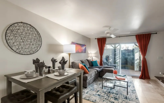 photo 3 of New Listing! Modern Scottsdale Townhouse! Close to Everything! by Redawning