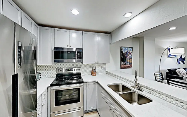 photo 3 of New Listing! Modern - Steps To Gondola! 2 Bedroom Condo