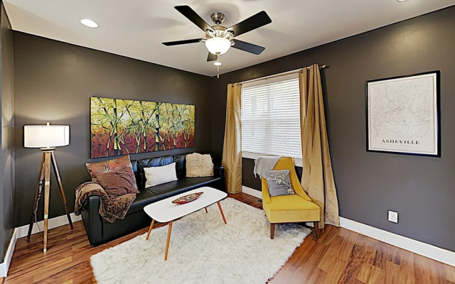 photo 3 of New Listing! New-build , Near Downtown 5 Bedroom Home