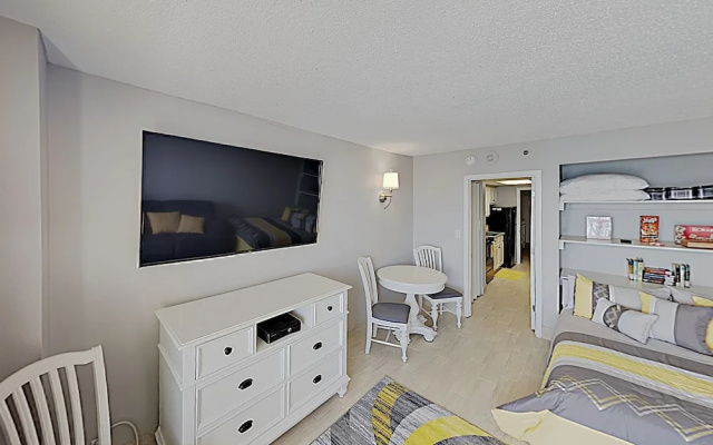 photo 3 of New Listing! Oceanfront Gem: Big Views & 23 Pools 1 Bedroom Condo