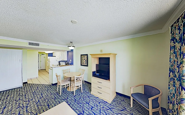 photo 4 of New Listing! Oceanfront W/ Balcony & Pools 1 Bedroom Condo