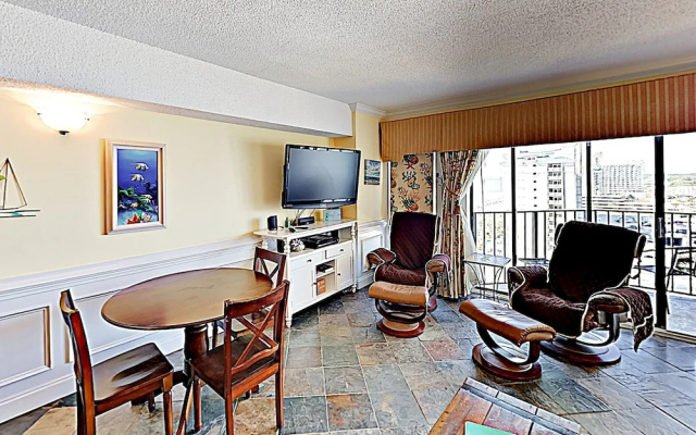 photo 2 of New Listing! Oceanfront Condo W/ Pools & Hot Tubs Condo