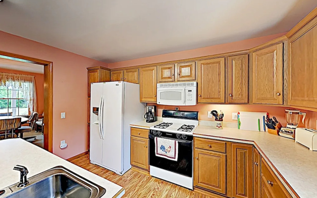 photo 5 of New Listing! Private Country On 20+ Acres 3 Bedroom Home