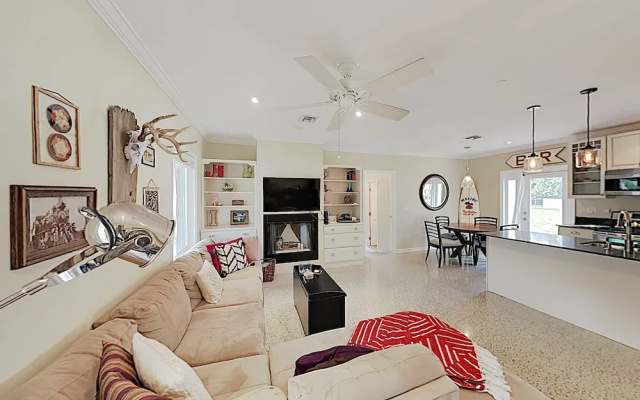 photo 2 of New Listing! Quiet Near Downtown & Beaches 2 Bedroom Home