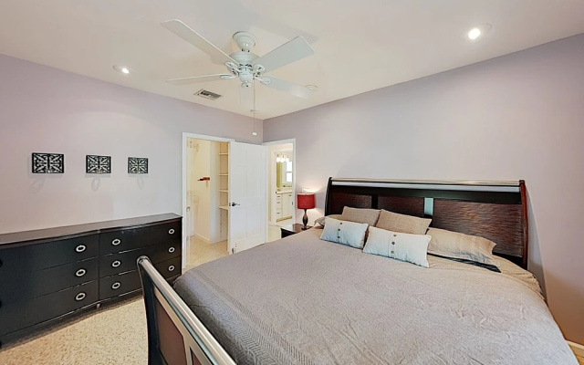 photo 5 of New Listing! Quiet Near Downtown & Beaches 2 Bedroom Home
