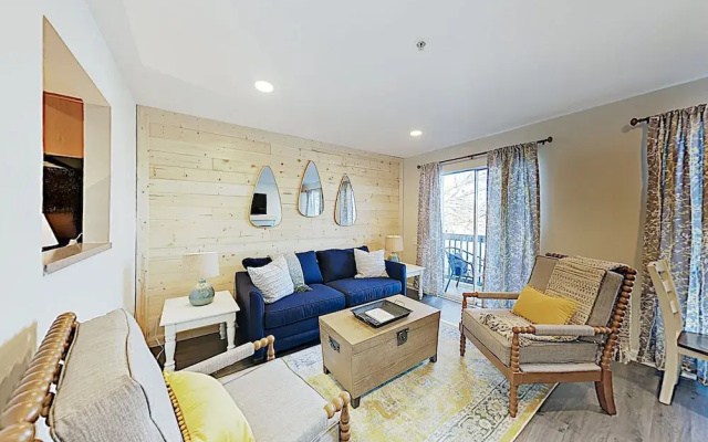 photo 4 of New Listing! Riverfront In Germantown 1 Bedroom Condo