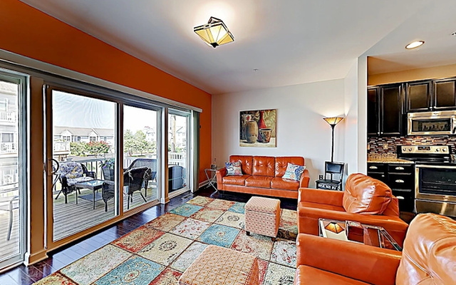 photo 4 of New Listing! Seaside Ge Gem W/ Balcony & Pool 3 Bedroom Townhouse