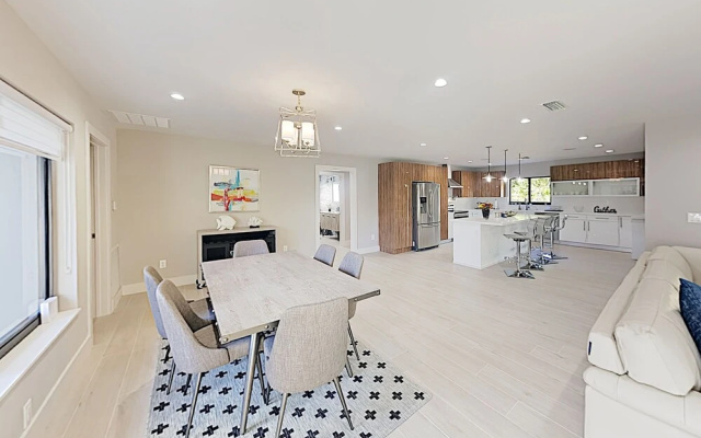 photo 4 of New Listing! Singer Island Stunner W/ Pool 3 Bedroom Home