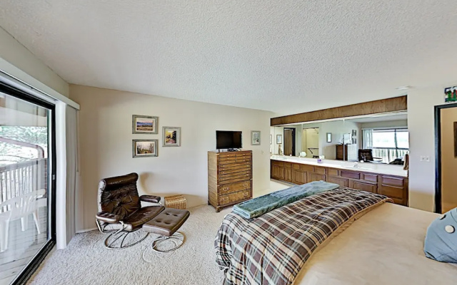 photo 3 of New Listing! Summit County Splendor By Lake Dillon 3 Bedroom Townhouse
