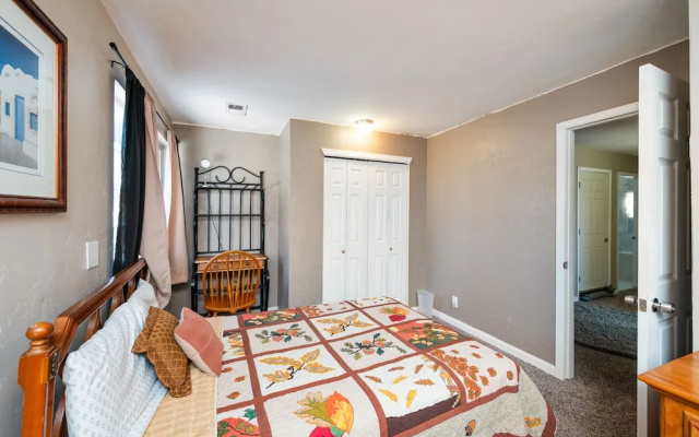 photo 3 of New Listing! Top-floor Gem W/ Outdoor Fireplace 4 Bedroom Duplex