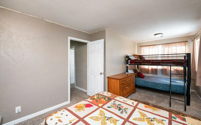 photo 4 of New Listing! Top-floor Gem W/ Outdoor Fireplace 4 Bedroom Duplex