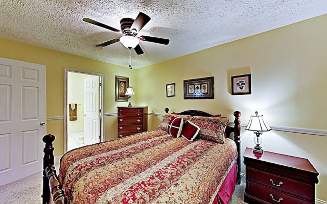 photo 2 of New Listing! Two-unit Rumbling Bald Resort 4 Bedroom Townhouse