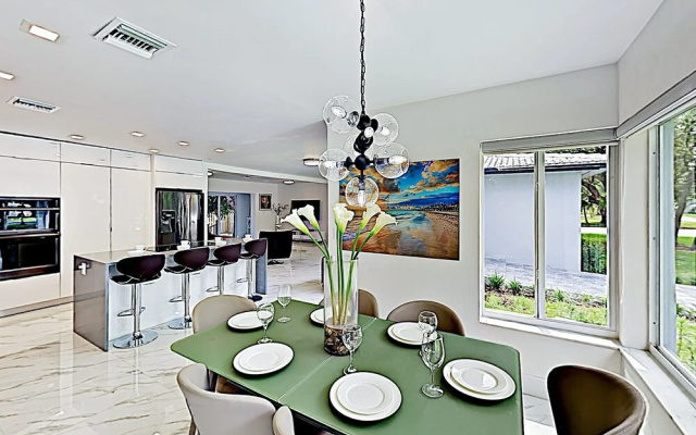 photo 5 of New Listing! Ultra-modern Luxury W/ Hot Tub 4 Bedroom Home