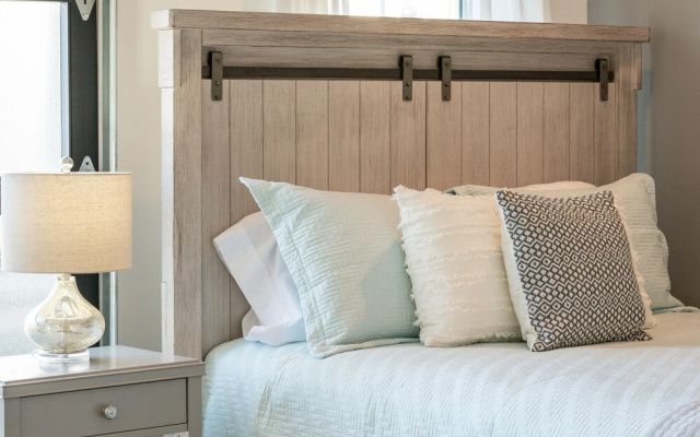 photo 5 of New Listing! Ultra-posh West End Townhome 4 Bedroom Townhouse