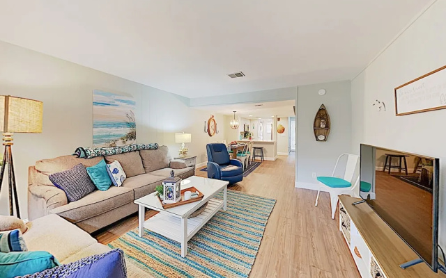 photo 3 of New Listing! Updated W/ Pool - Walk To Beach 3 Bedroom Condo