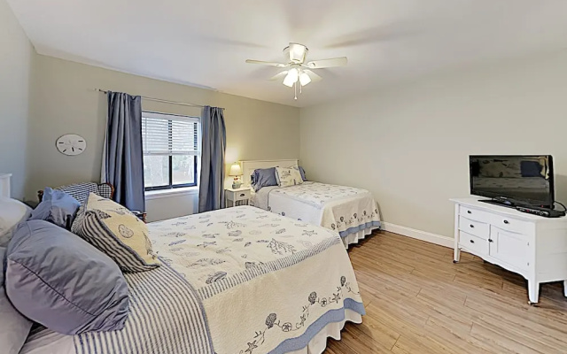 photo 5 of New Listing! Updated W/ Pool - Walk To Beach 3 Bedroom Condo