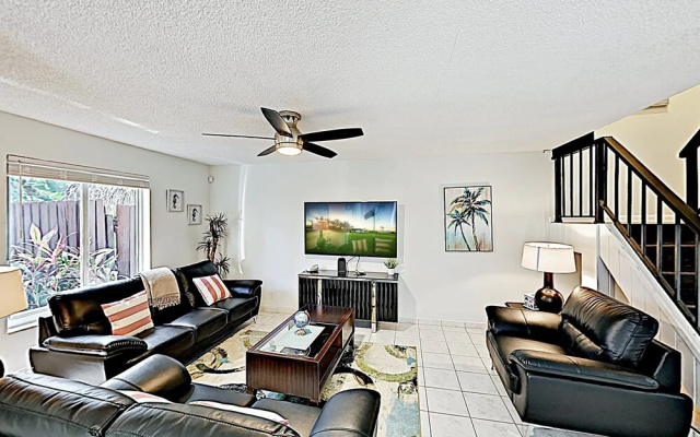 photo 2 of New Listing! Updated W/ Private Hot Tub 3 Bedroom Duplex