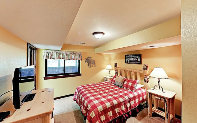 photo 3 of New Listing! Warriors Mark Townhome W/ Hot Tub 3 Bedroom Townhouse