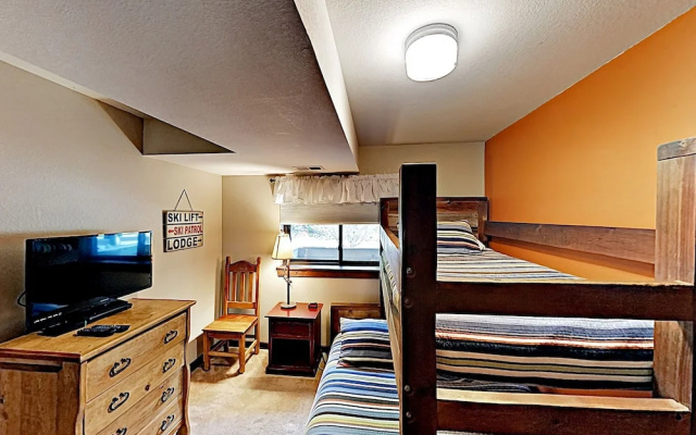 photo 4 of New Listing! Warriors Mark Townhome W/ Hot Tub 3 Bedroom Townhouse