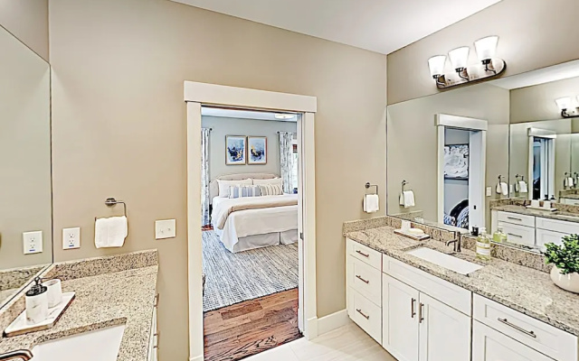 photo 2 of New Listing! Weaver: A Modern Lake Louise Gem 4 Bedroom Home
