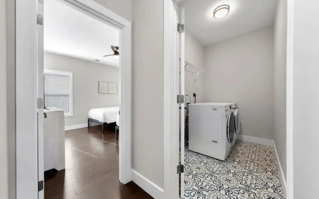 photo 2 of New Luxury Family Friendly Home Centrally Located