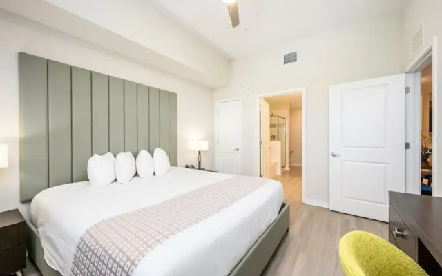 photo 4 of Epic Universe New Modern Vista Cay Reserve Condo - 5007