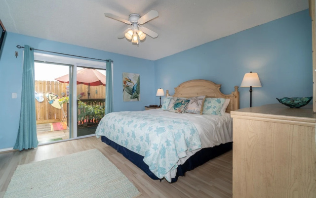 photo 2 of New Smyrna Beach Townhouse/flagler Ave/beach/walk Everywhere and Pet Friendly!