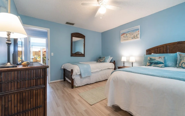 photo 3 of New Smyrna Beach Townhouse/flagler Ave/beach/walk Everywhere and Pet Friendly!