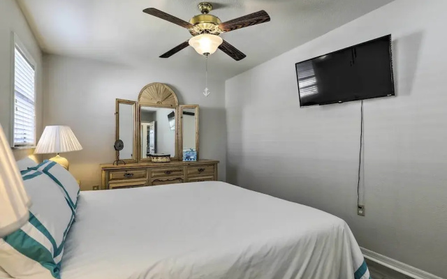 photo 2 of New Port Richey Vacation Rental w/ Private Dock!