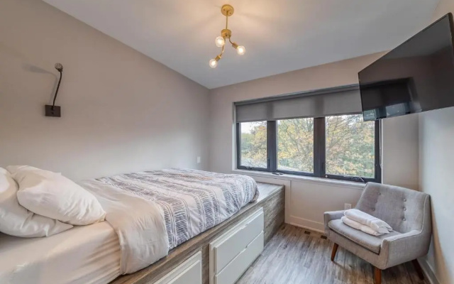 photo 2 of New Private Suite in Tech-enabled townhome