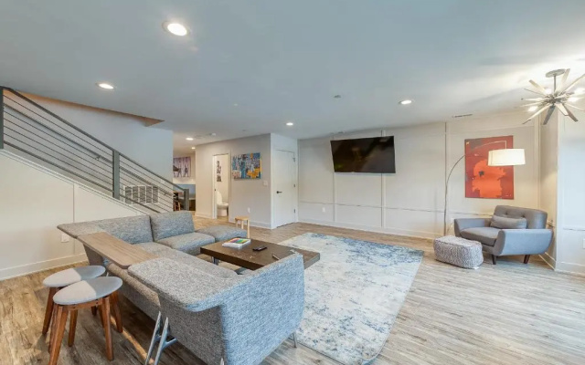 photo 4 of New Private Suite in Tech-enabled townhome