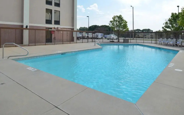 photo 5 of New Victorian Inn & Suites