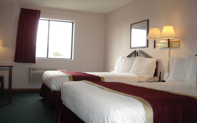 photo 3 of Victorian Inn & Suites