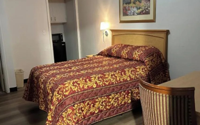 photo 2 of New West Motel