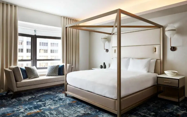 photo 2 of New York Hilton Midtown