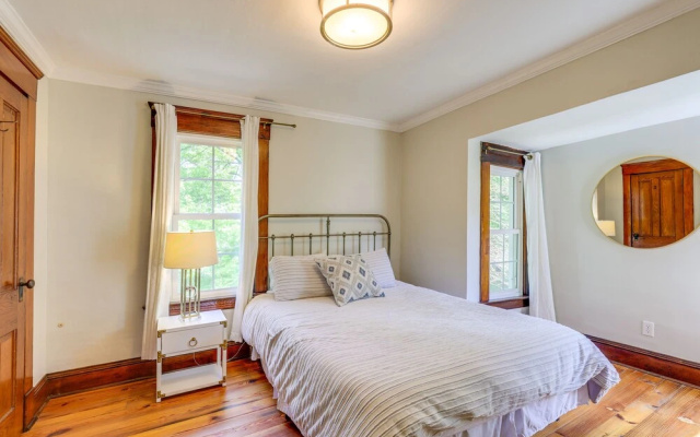 photo 4 of New York Vacation Rental w/ Covered Porch
