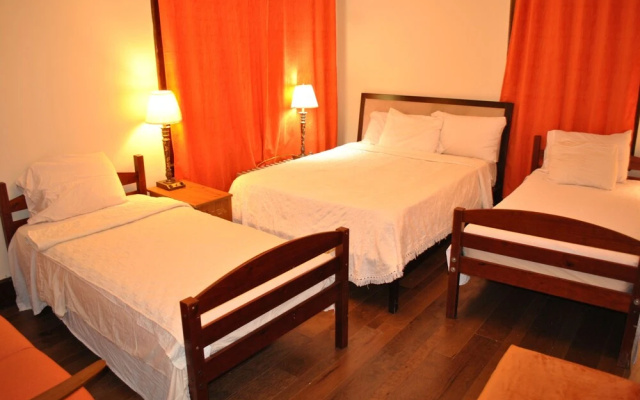 photo 4 of Newark Airport Room with Private Bath