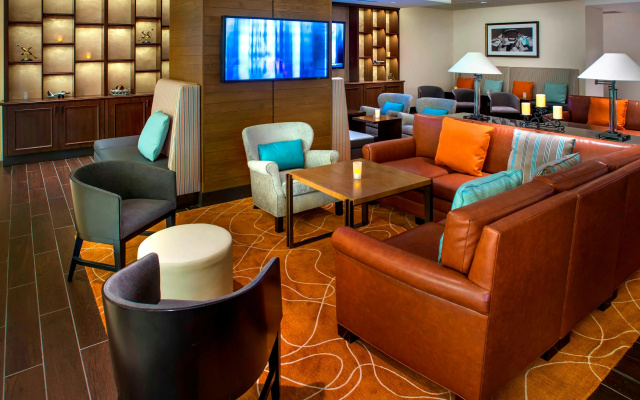 photo 2 of Newark Liberty International Airport Marriott