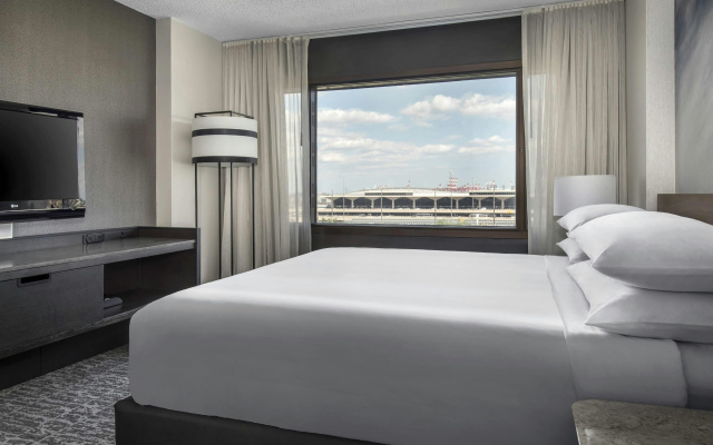 photo 3 of Newark Liberty International Airport Marriott