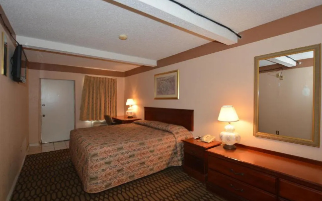 photo 2 of The Newcastle Motel