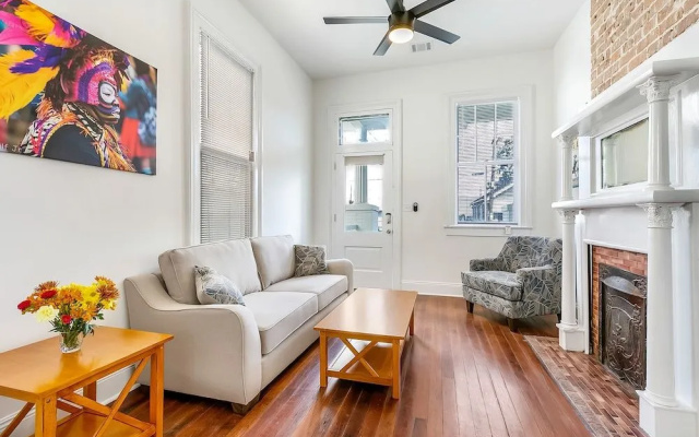 photo 3 of Vibrant Uptown Condos