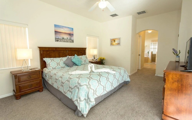 photo 2 of Newly Renovated Gorgeous Modern 4 Bed Villa With South Facing Pool & Spa