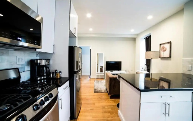 photo 3 of Newly Renovated Heart Of Lower East Side 2Br 1Ba, 5 Min Walk To Soho, 1 Block To Whole Foods, Washer Dryer!