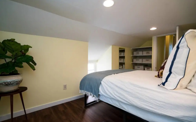 photo 3 of Newly Renovated Rino Retreat