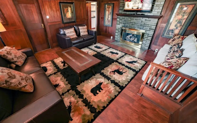 photo 5 of Aspen Mountain Lodge - #3357 by RedAwning