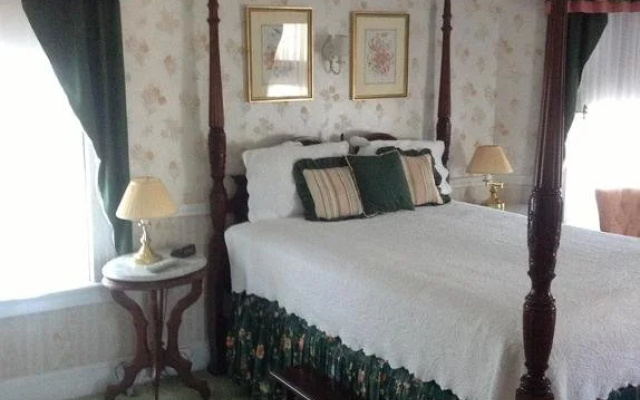 photo 2 of Newport's Rose Cottage