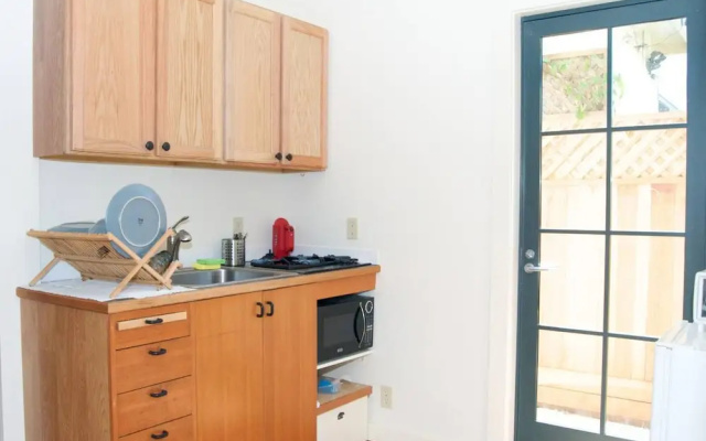 photo 4 of Nice - New & Clean Berkeley Studio
