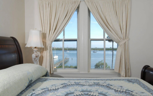 photo 2 of Night Swan Intracoastal B&B